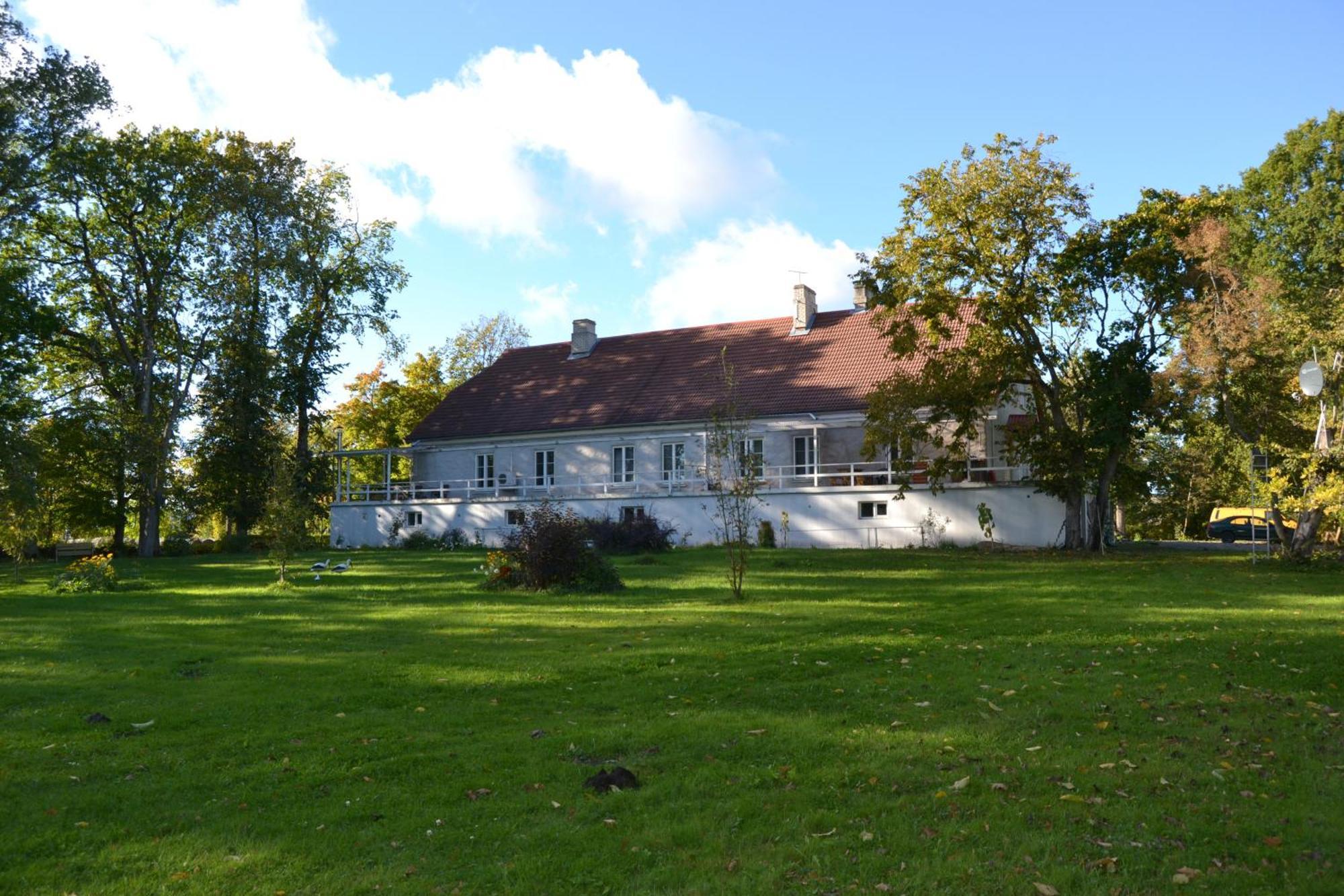 Отель Haeska Manor Экстерьер фото